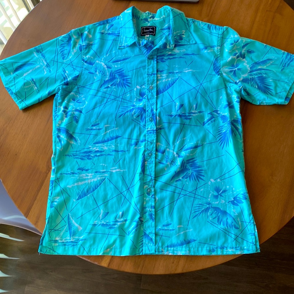 Roberta Oaks Mens Aloha